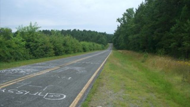 Two Strange Haunted Roads In North Carolina Where Gravity Doesn’t Exist